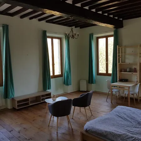 La Vernassonne Bed & Breakfast Alzonne